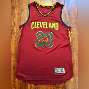 Lebron James Cleveland basketball jersey